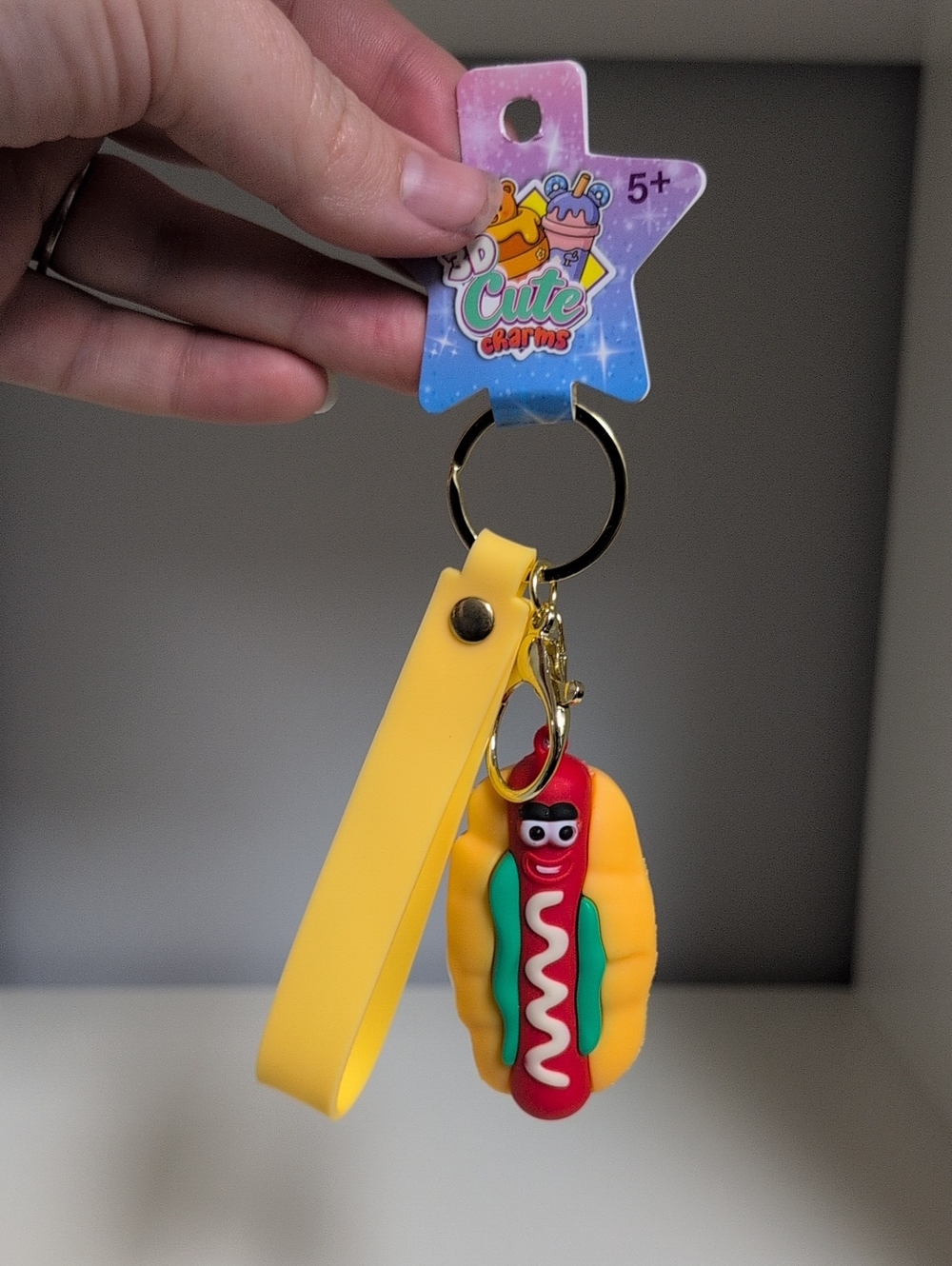 Hot Dog Keychains Lot Of 8 Party Gift Favour Resell Brand New Cute Kawaii - Picture 2 of 2